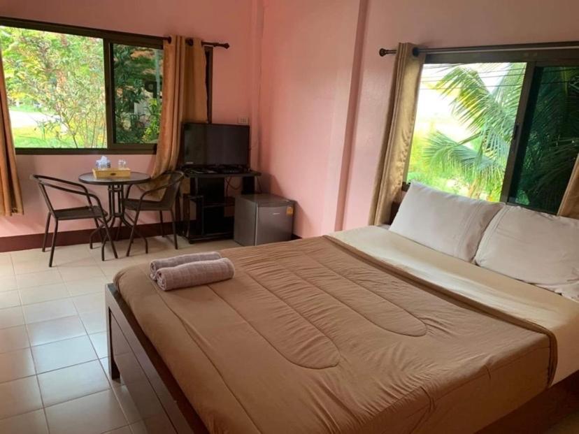 โพธิ์ทองริมทุ่ง Pothong Rimtung Hotel Fang Εξωτερικό φωτογραφία