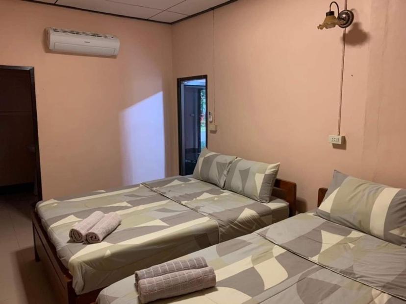โพธิ์ทองริมทุ่ง Pothong Rimtung Hotel Fang Εξωτερικό φωτογραφία