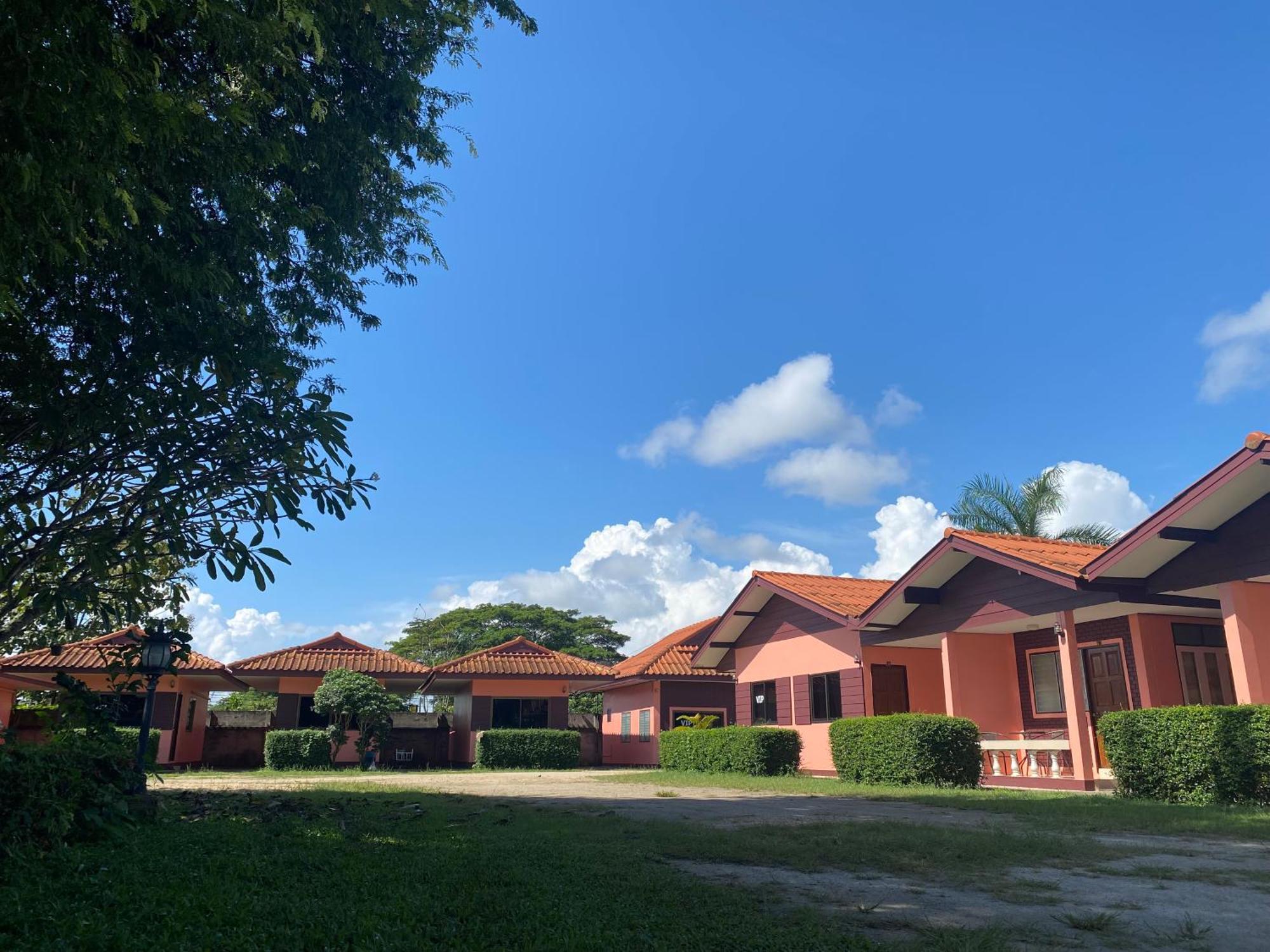 โพธิ์ทองริมทุ่ง Pothong Rimtung Hotel Fang Εξωτερικό φωτογραφία
