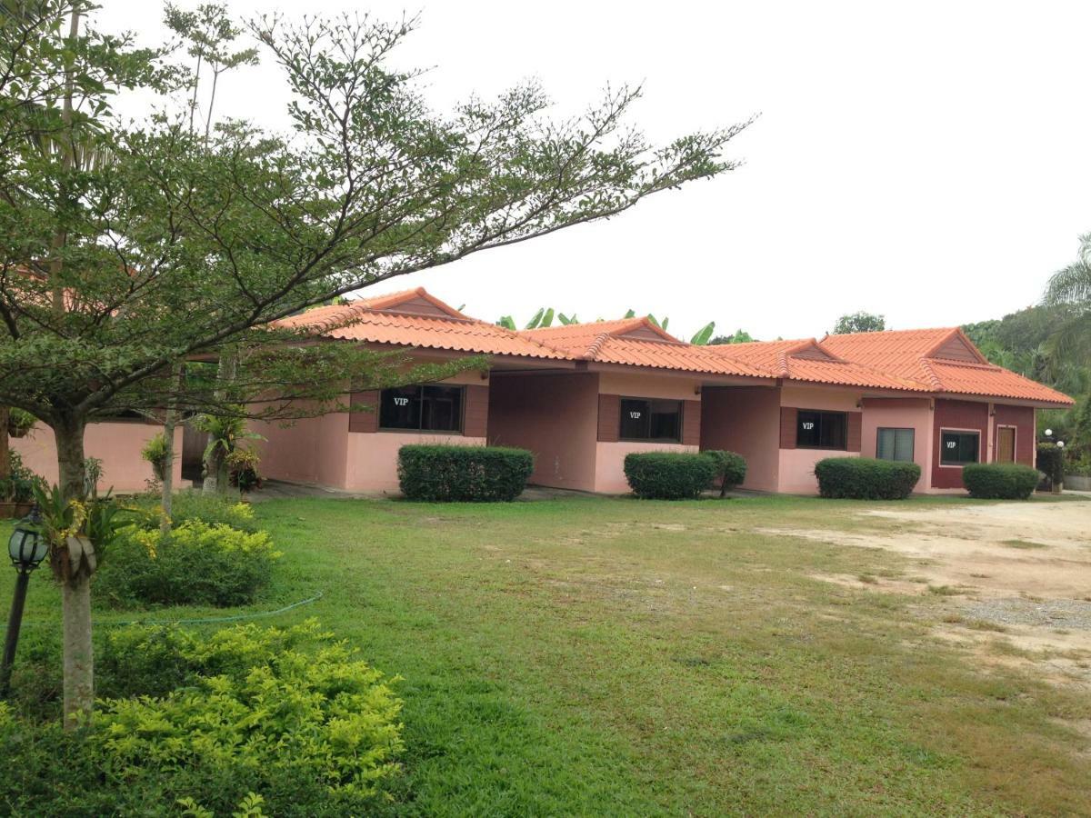 โพธิ์ทองริมทุ่ง Pothong Rimtung Hotel Fang Εξωτερικό φωτογραφία