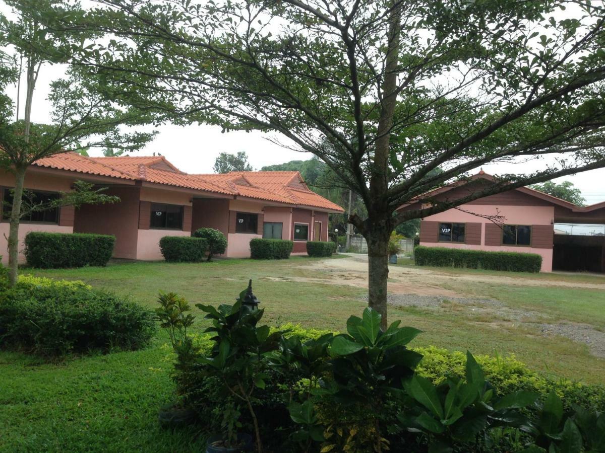 โพธิ์ทองริมทุ่ง Pothong Rimtung Hotel Fang Εξωτερικό φωτογραφία